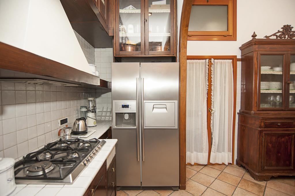 Visconti Holiday House Holiday home Rome